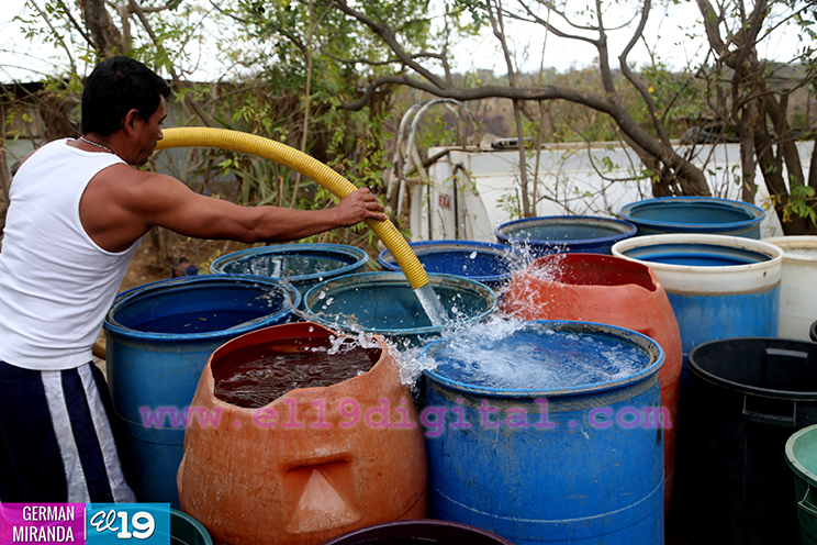 Cisterna lleva el agua potable a familias de los barrios Camilo Ortega y Ticomo